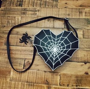 Heart spider web purse